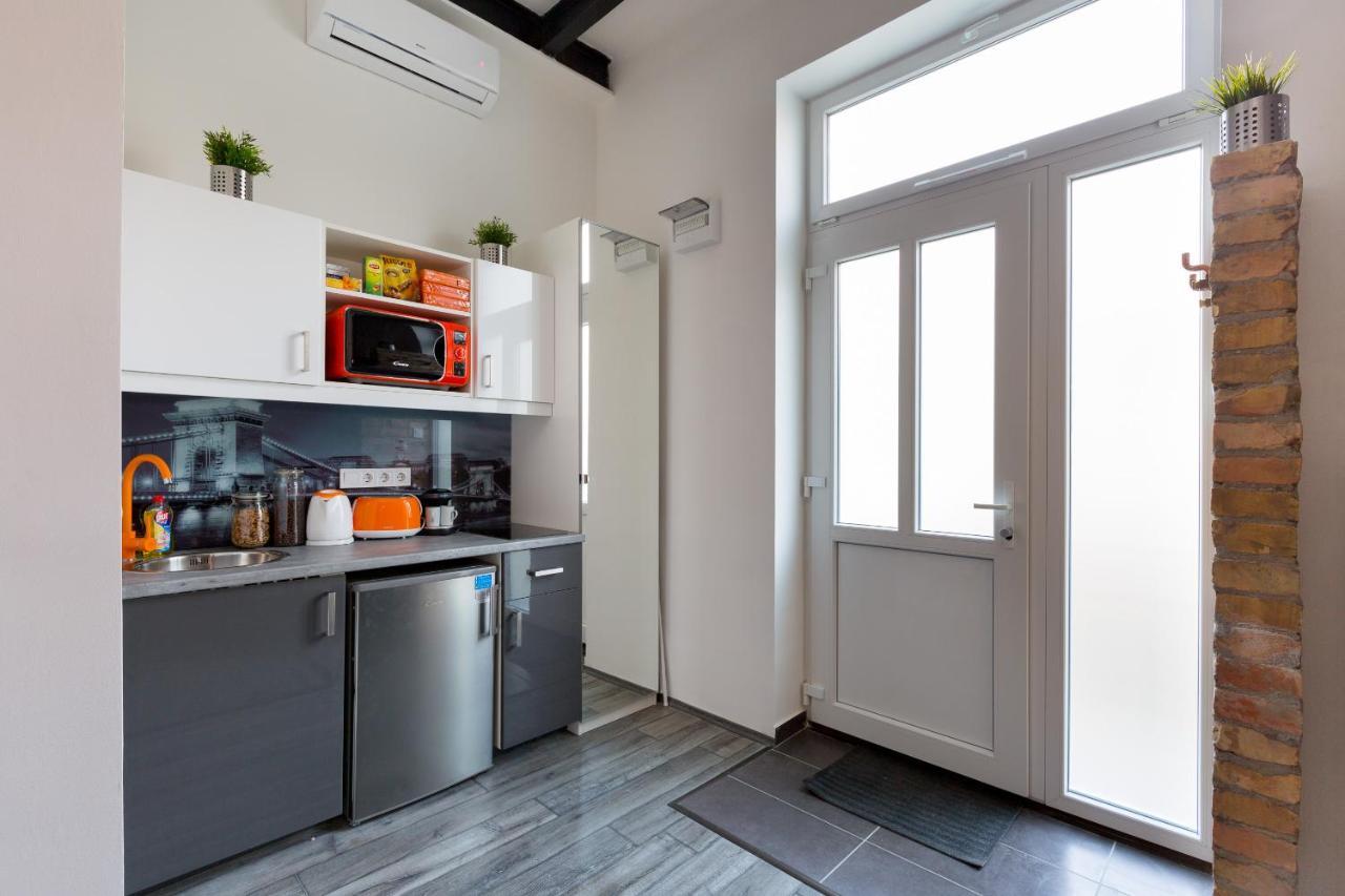 K10 A Kazinczy Apartment Budapest Luaran gambar