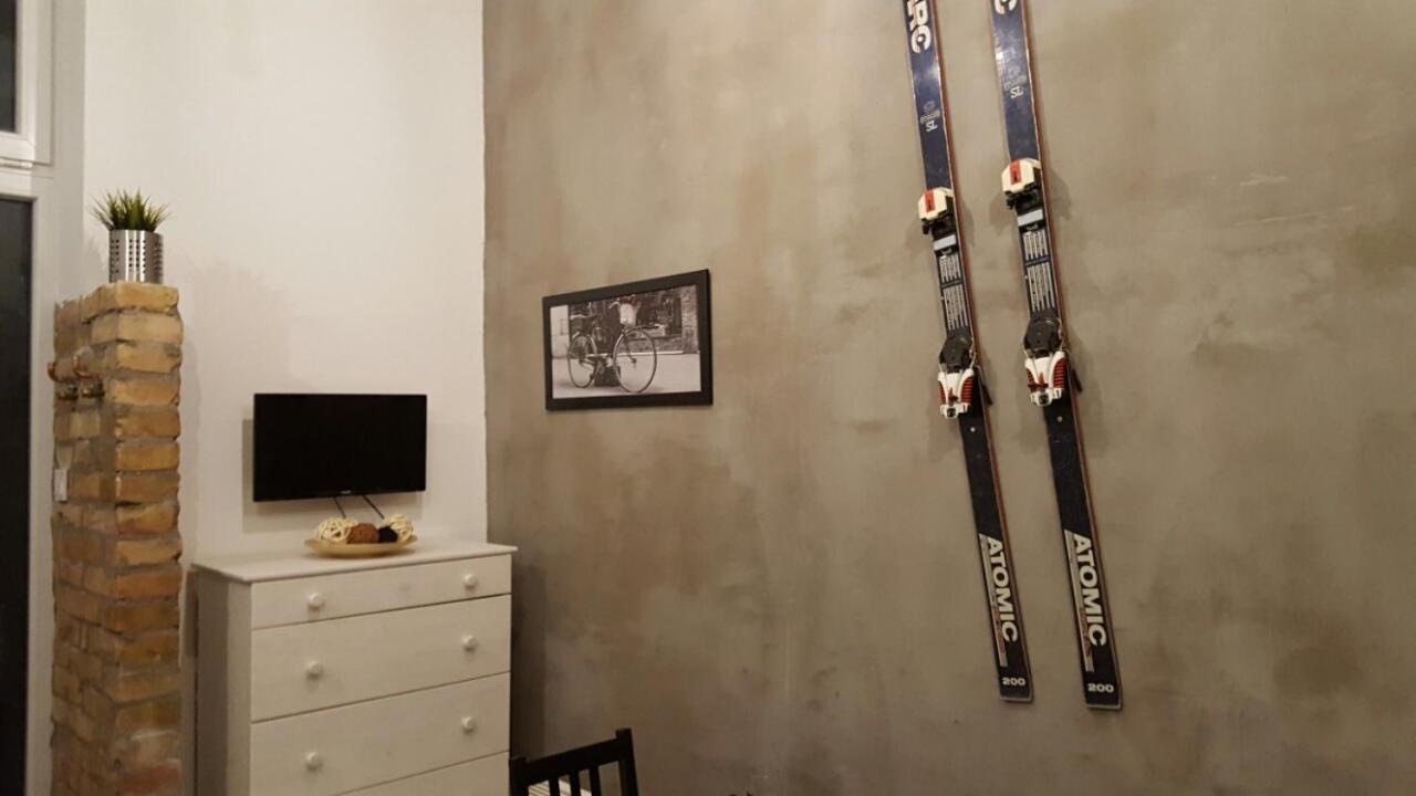 K10 A Kazinczy Apartment Budapest Luaran gambar